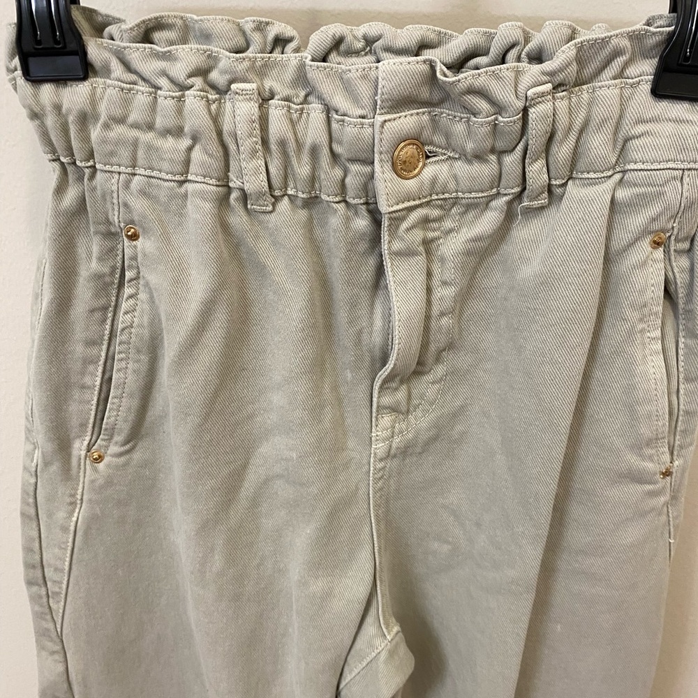 Zara women’s light green high-waisted pants
